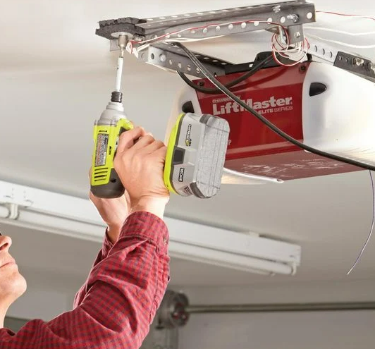 Alt Text: "Professional garage door opener repair services in Orlando, FL by Quick Garage Door and Gate Repair"