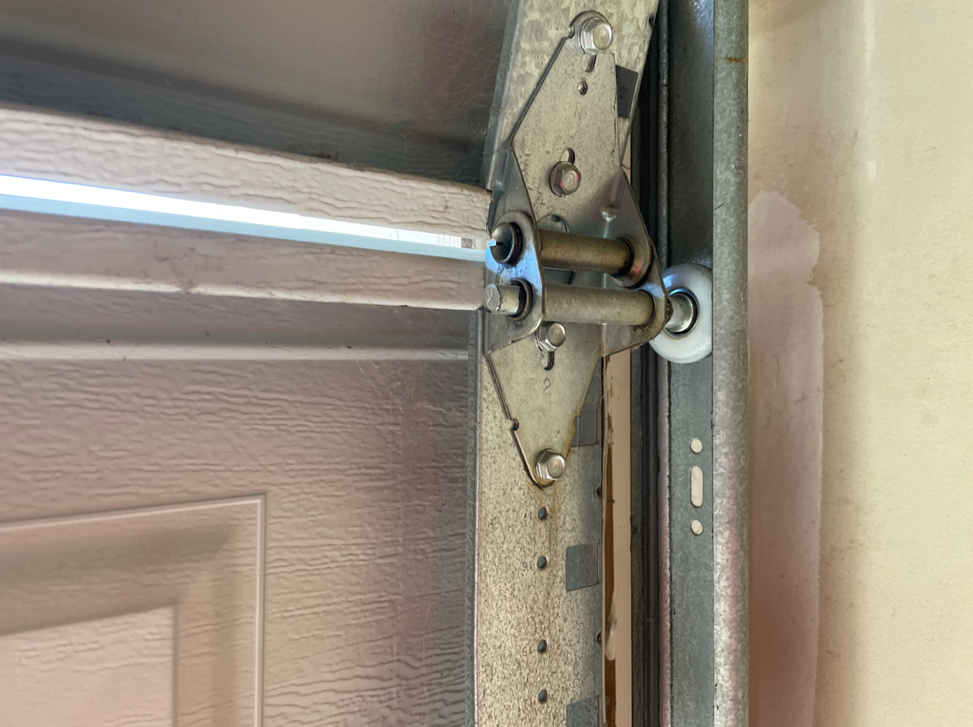 Roller & Hinge Maintenance & Replacement in Baldwin Park, FL